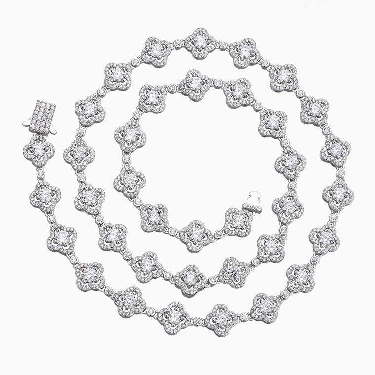 Shining Star Jewelry Elegant Moissanite Round Cut Halo Four Leaf Clover Necklace