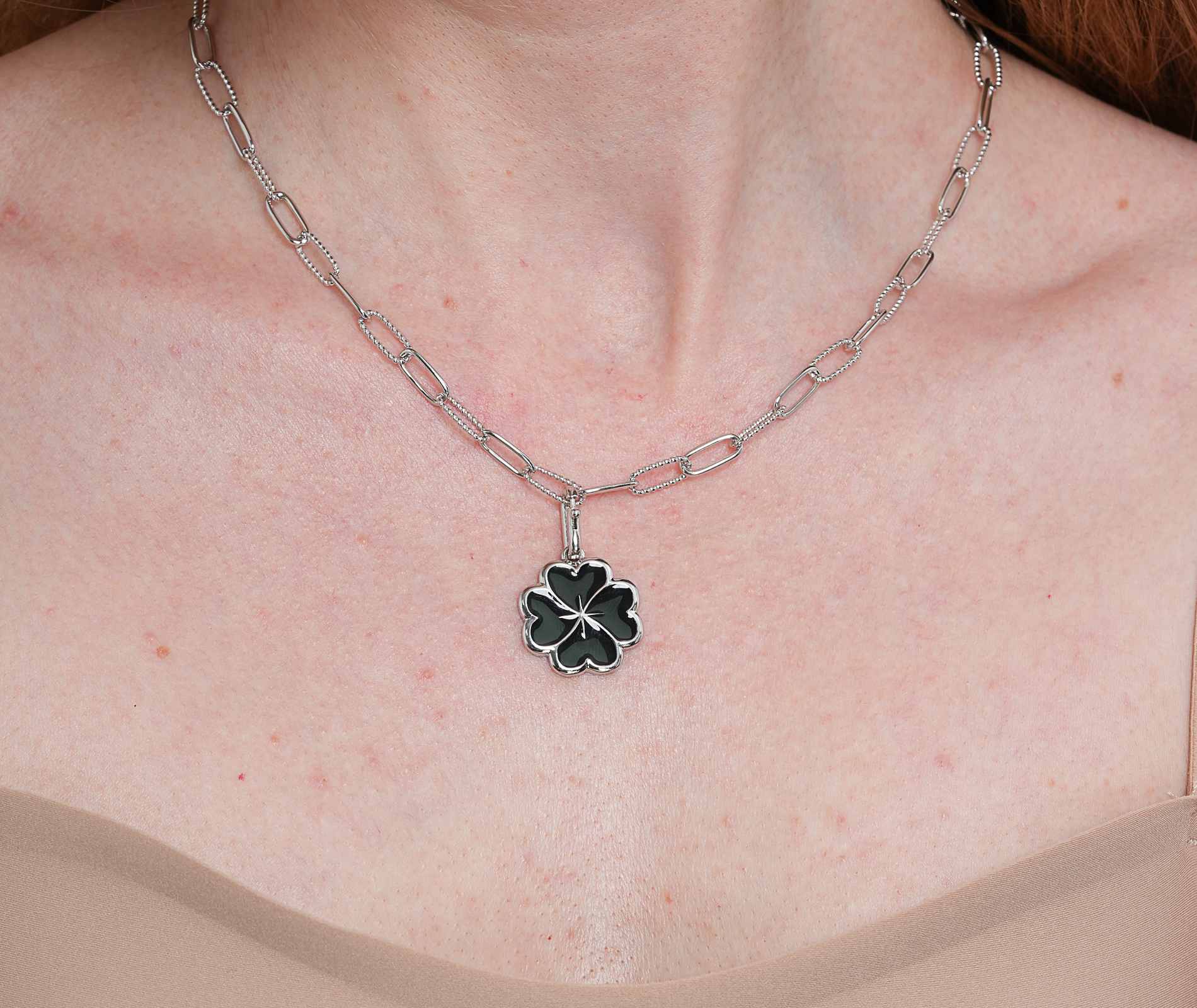 Shining Star Jewelry Women's Lucky Gift Rhodium Smooth Four Leaf Clover Necklace Shining Star Jewelry Women's Lucky Gift Rhodium Smooth Four Leaf Clover Necklace