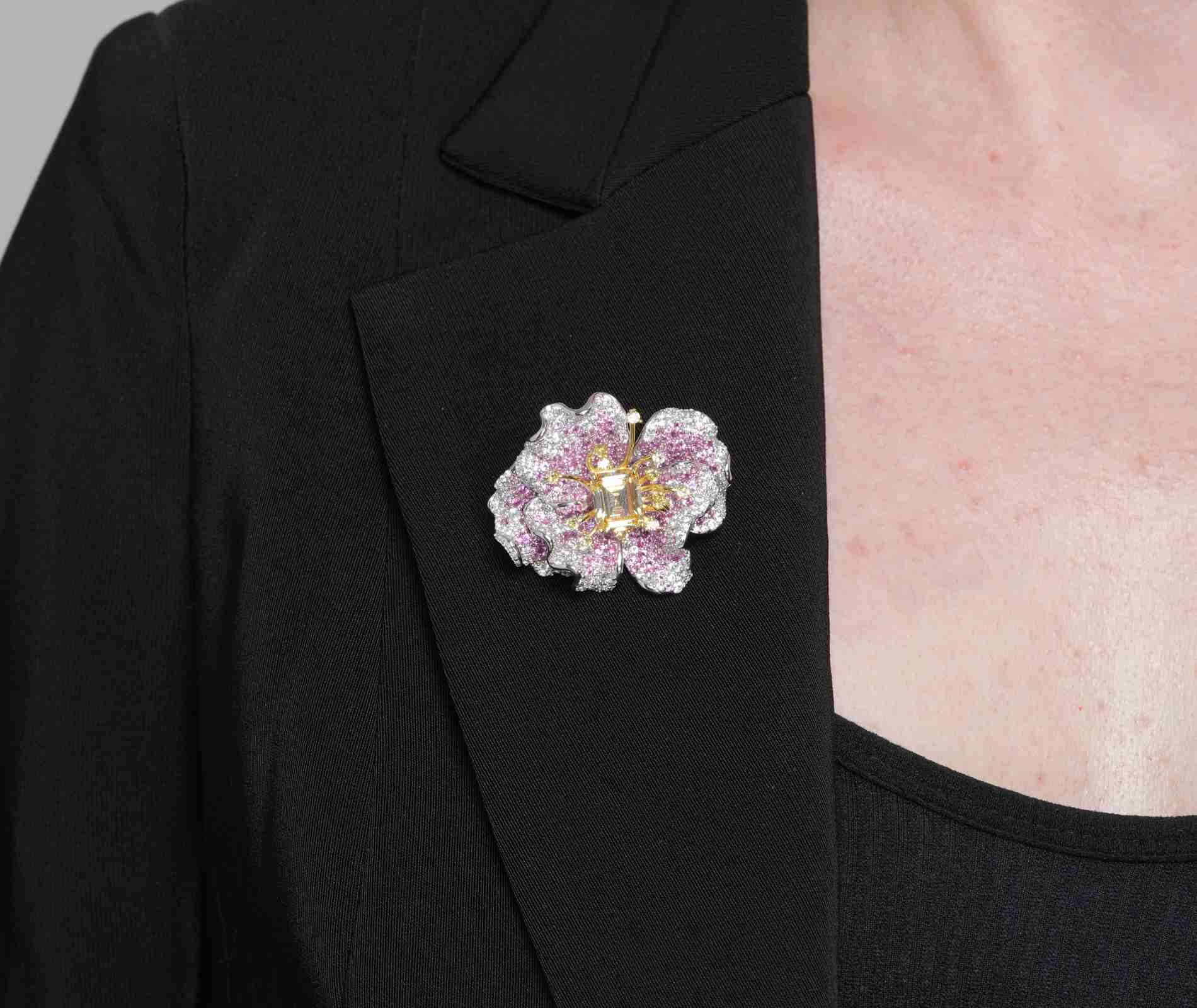 Shining Star Jewelry Women's 925 Silver Luxury Colored Diamond Flower Brooch Shining Star Jewelry Women's 925 Silver Luxury Colored Diamond Flower Brooch