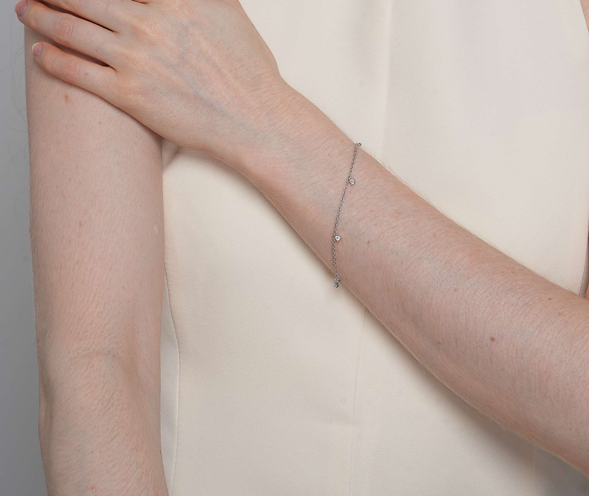 Shining Star Jewelry Cubic Zirconia Adjustable Women's Rhodium Fine Bracelet Shining Star Jewelry Cubic Zirconia Adjustable Women's Rhodium Fine Bracelet