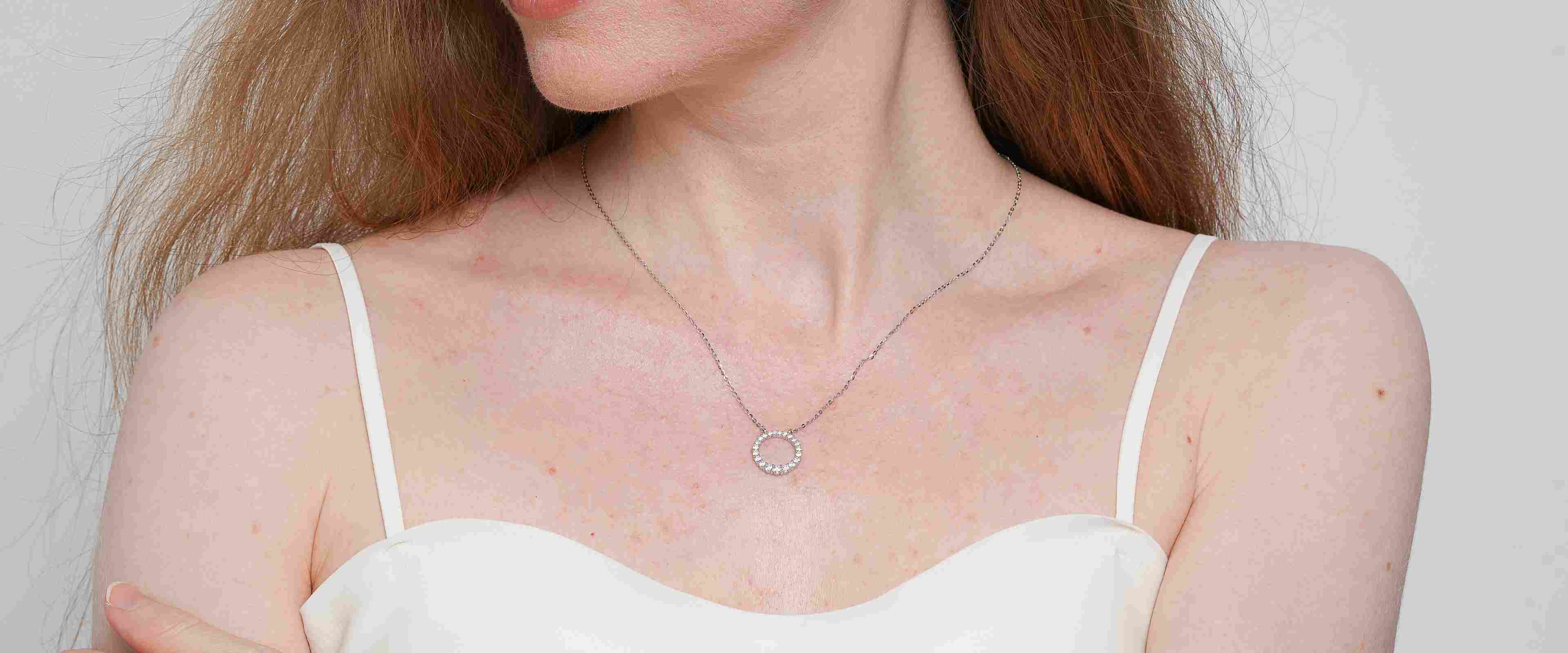 Shining Star Jewelry Adjustable Moissanite Hollow Circle Pendant Fine Necklace Shining Star Jewelry Adjustable Moissanite Hollow Circle Pendant Fine Necklace