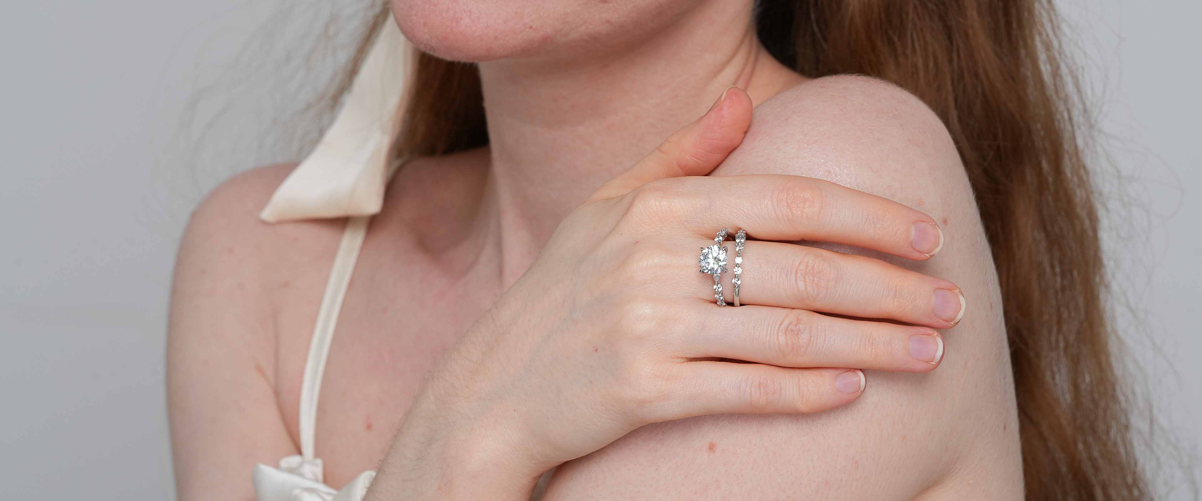 Shining Star Jewelry Big Main Stone 2ct Moissanite Lover Gift Couple Rings Shining Star Jewelry Big Main Stone 2ct Moissanite Lover Gift Couple Rings