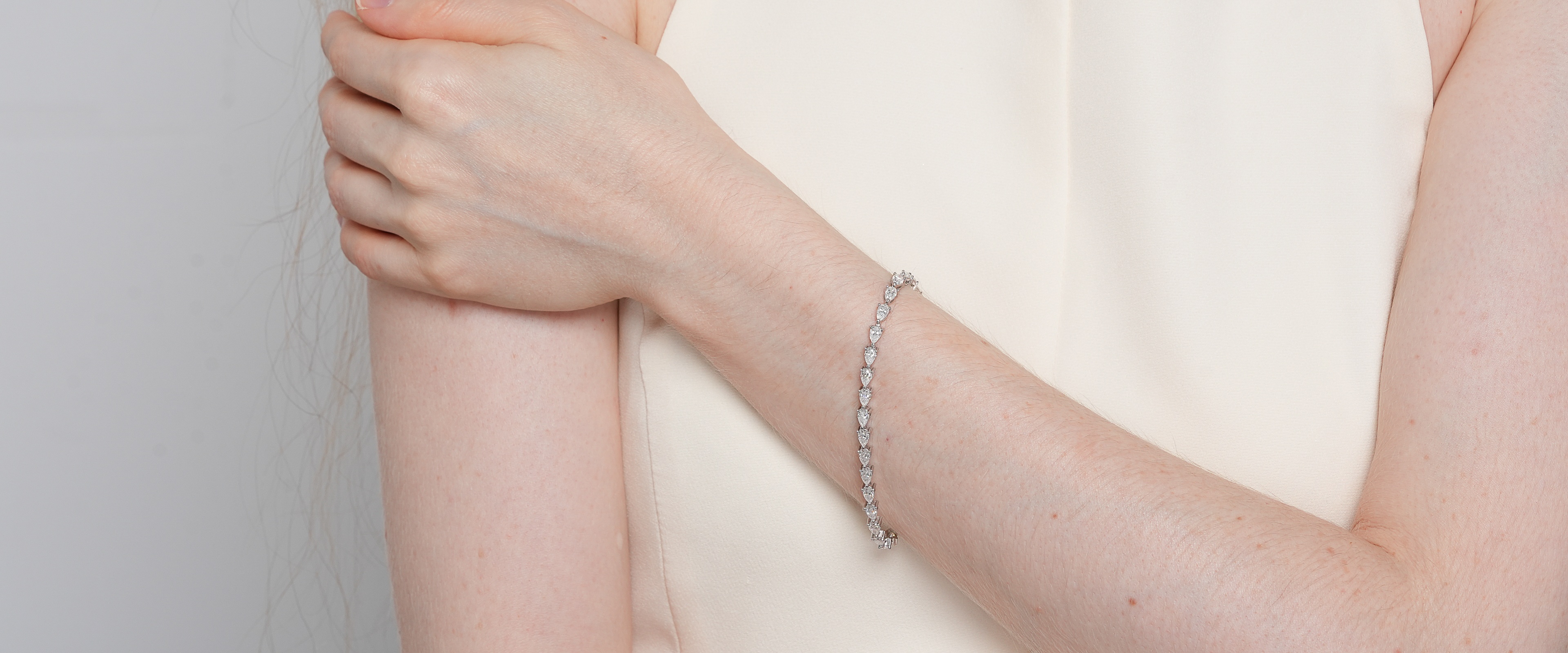 Shining Star Jewelry High Quality Water Drop Pear Cut Diamond Tennis Bracelet