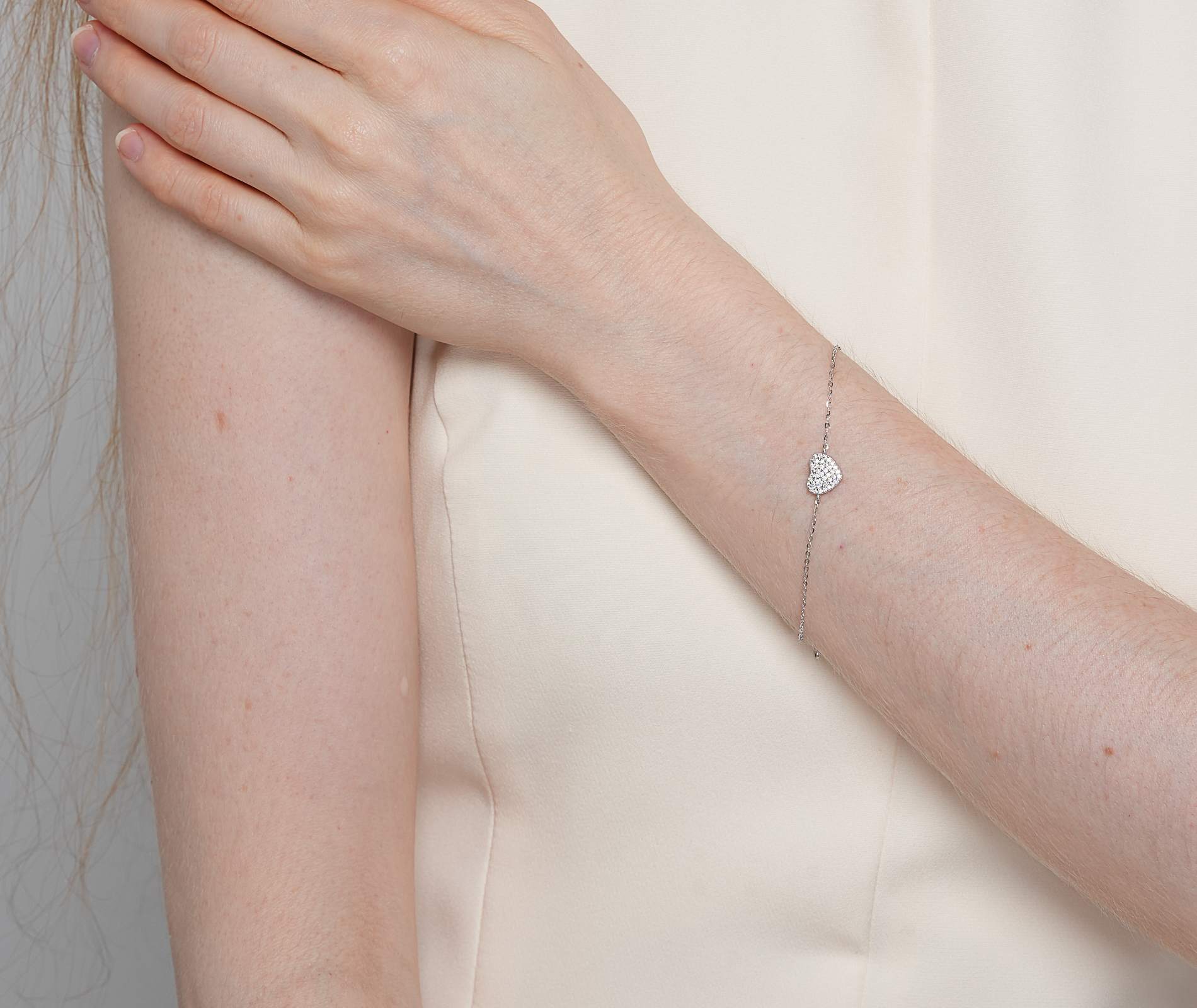 Shining Star Jewelry Adjustable Iced Out Solid Heart Shaped Fine Bracelet Women Shining Star Jewelry Adjustable Iced Out Solid Heart Shaped Fine Bracelet Women