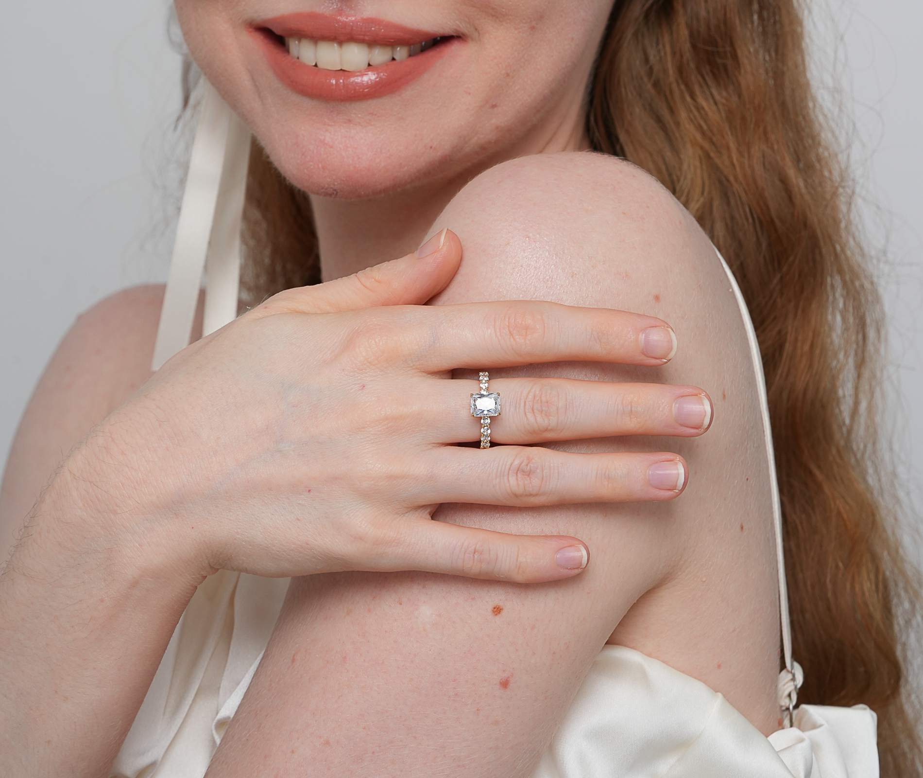 Shining Star Jewelry Luxury Big Main Stone Diamond Emerald Cut Tennis Ring Women Shining Star Jewelry Luxury Big Main Stone Diamond Emerald Cut Tennis Ring Women