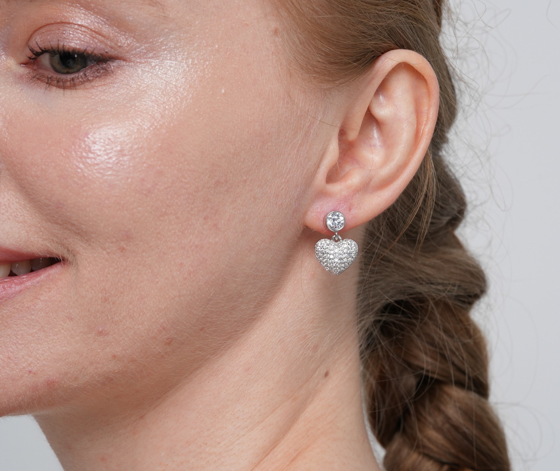 Shining Star Jewelry Women Moissanite Iced Out Dangling Love Heart Stud Earrings