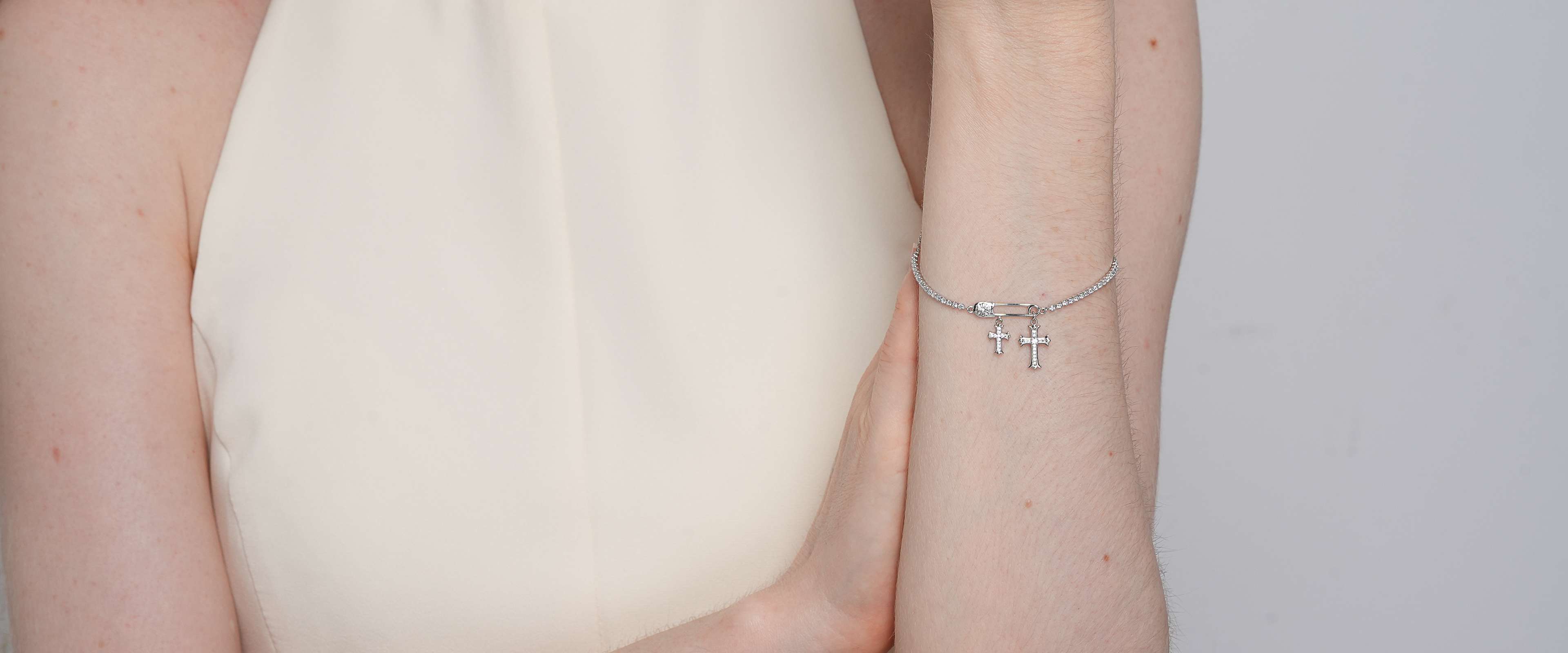Shining Star Jewelry Adjustable Women's Zircon Charms Gothic Cross Fine Bracelet Shining Star Jewelry Adjustable Women's Zircon Charms Gothic Cross Fine Bracelet