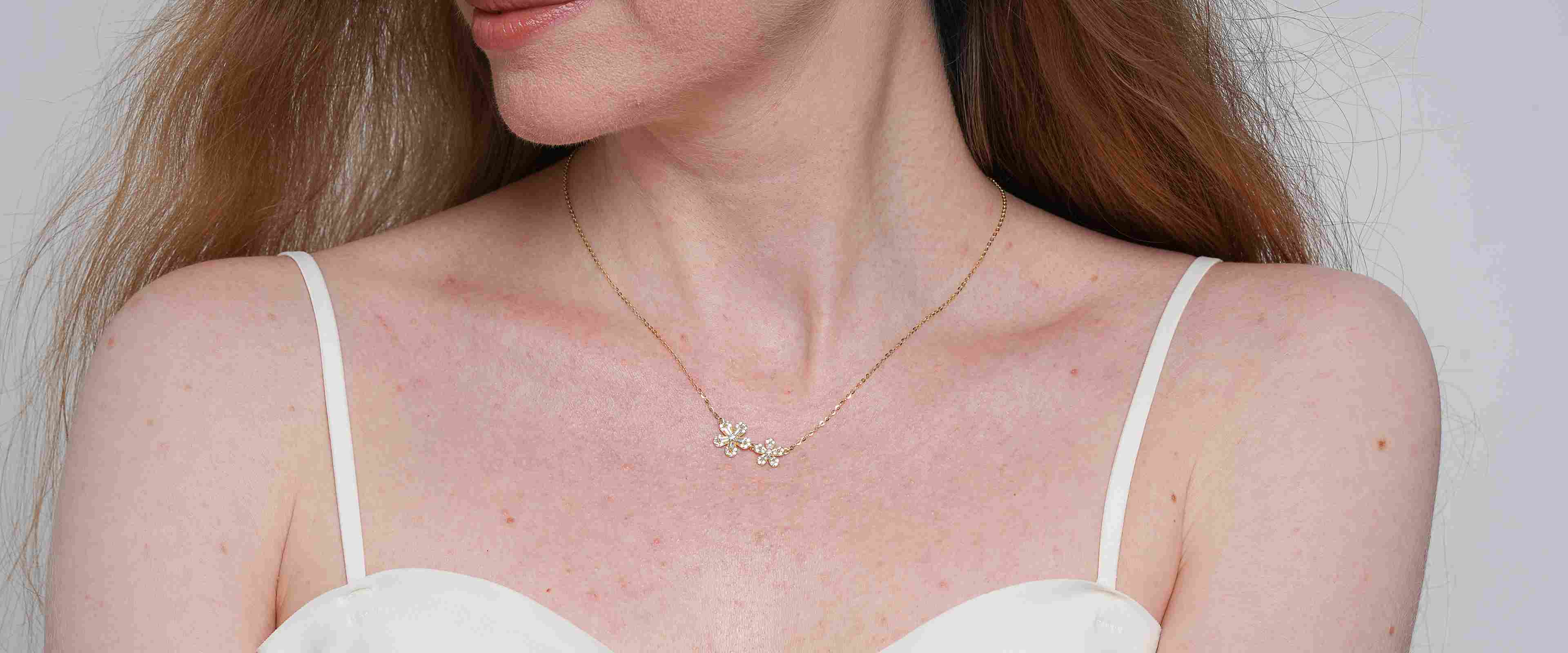 Shining Star Jewelry Women's Adjustable 14K Gold CZ Flower Pendant Fine Necklace Shining Star Jewelry Women's Adjustable 14K Gold CZ Flower Pendant Fine Necklace