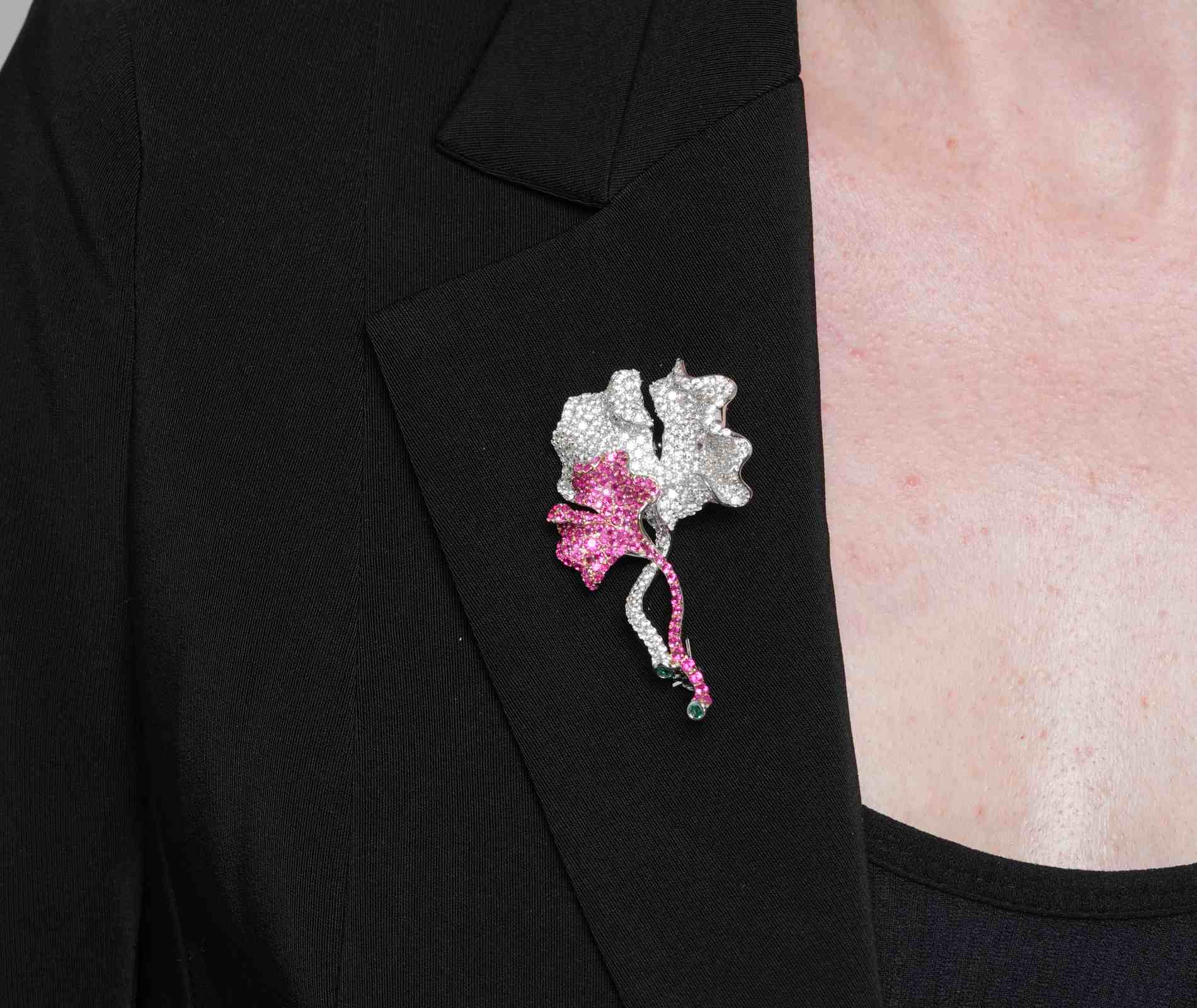 Shining Star Jewelry Elegant Style 925 Silver Colored Zircon Ginkgo Leaf Brooch Shining Star Jewelry Elegant Style 925 Silver Colored Zircon Ginkgo Leaf Brooch