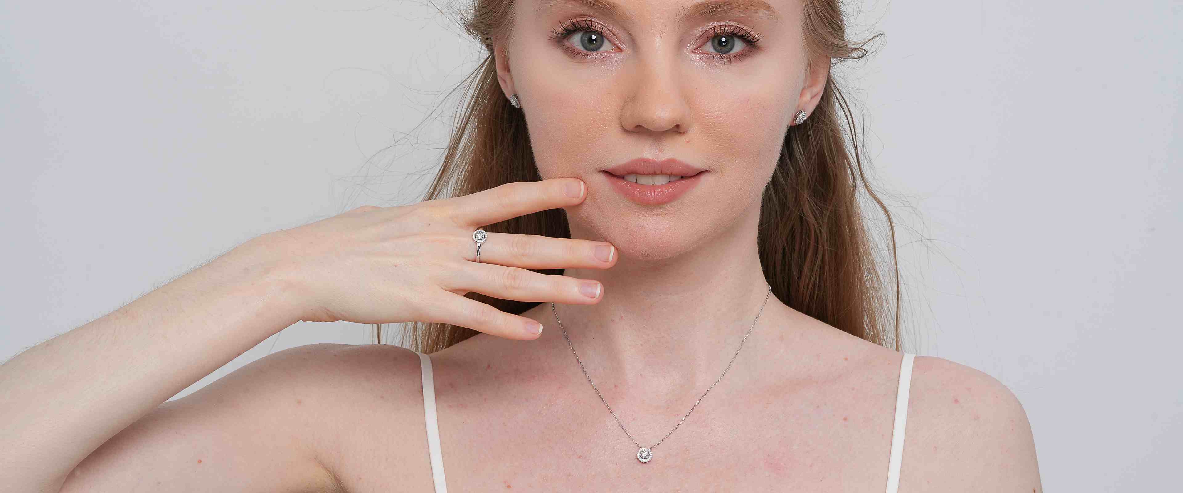 Shining Star Jewelry Round Moissanite Sterling Silver Halo Setting Jewelry Set Shining Star Jewelry Round Moissanite Sterling Silver Halo Setting Jewelry Set