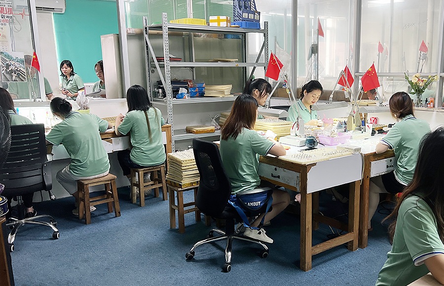 Wholesale Custom Hip-Hop Jewelry Wholesale Custom Hip-Hop Jewelry