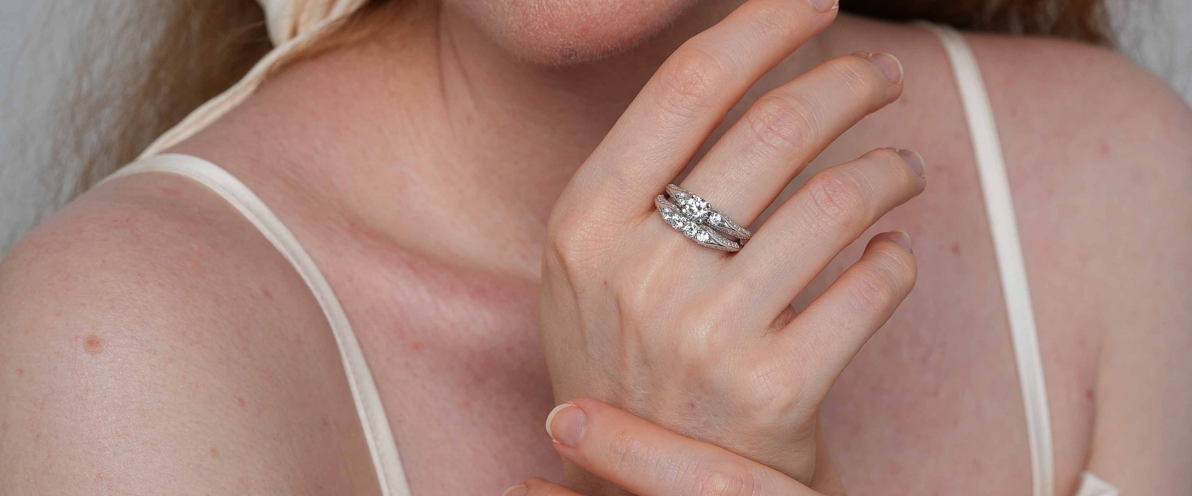 Shining Star Jewelry 925 Silver Moissanite Wedding Anniversary Gift Couple Rings Shining Star Jewelry 925 Silver Moissanite Wedding Anniversary Gift Couple Rings